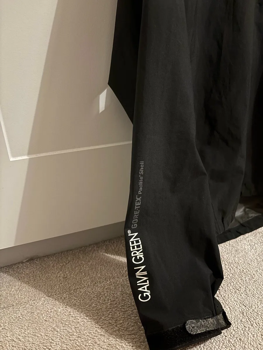 Galvin Green Goretex jacket - Image 3