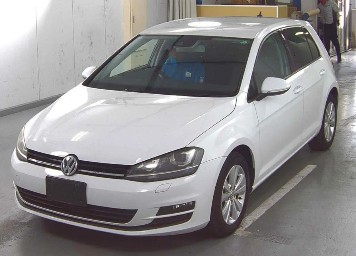 VW GOLF 2016 (162) 1.2 Petrol - Automatic - Image 2