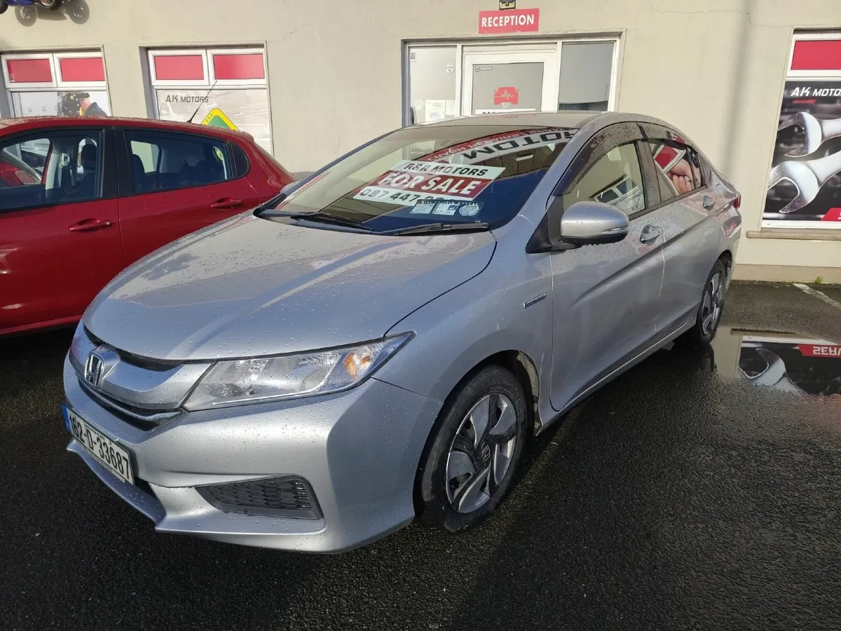 Honda Grace 162 Automatic 1.5 Hybrid New Nct 12/27 - Image 2