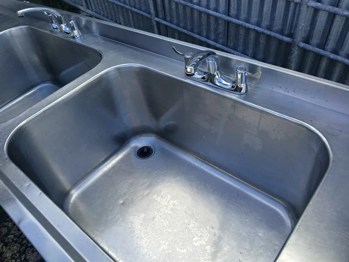 Staneless steel cabbinet double sink unit complete - Image 1