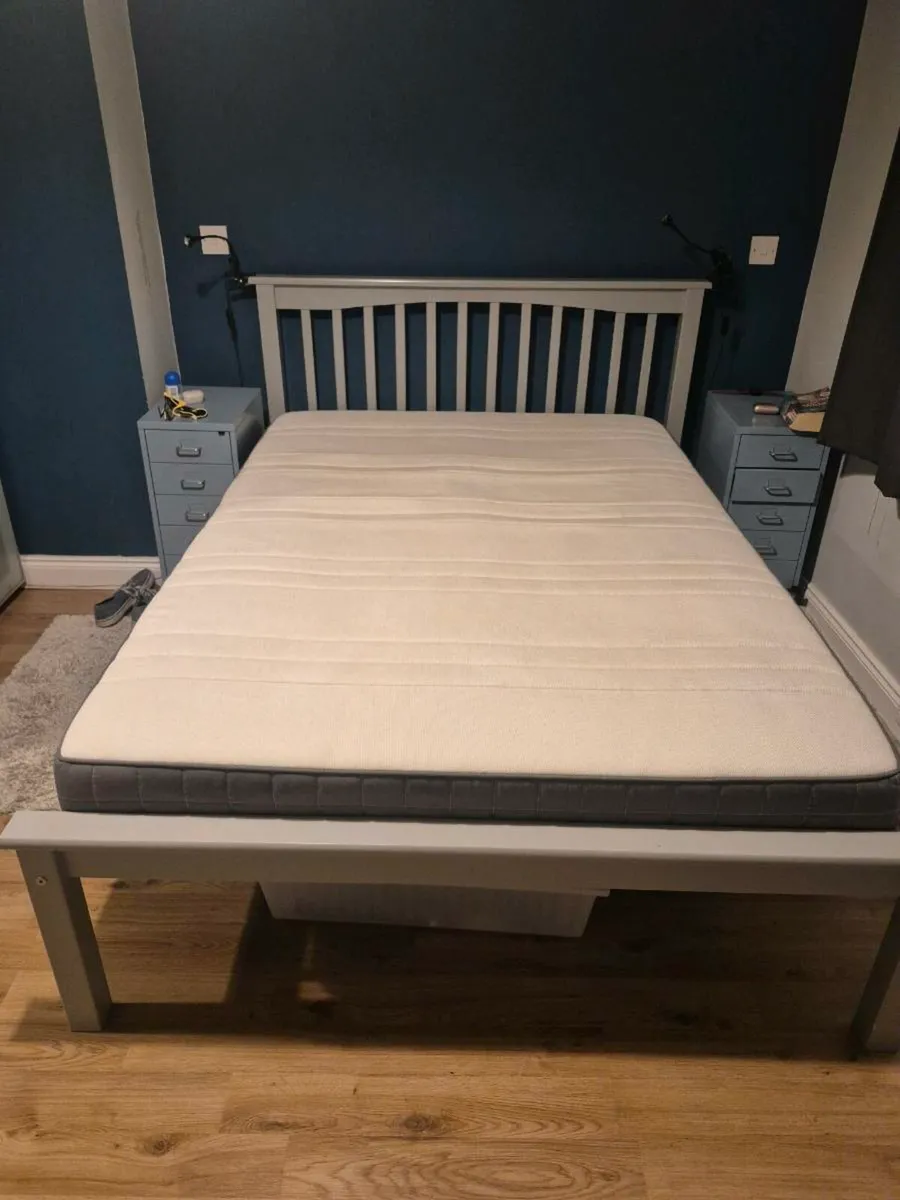 Double bed frame and mattress - Image 2