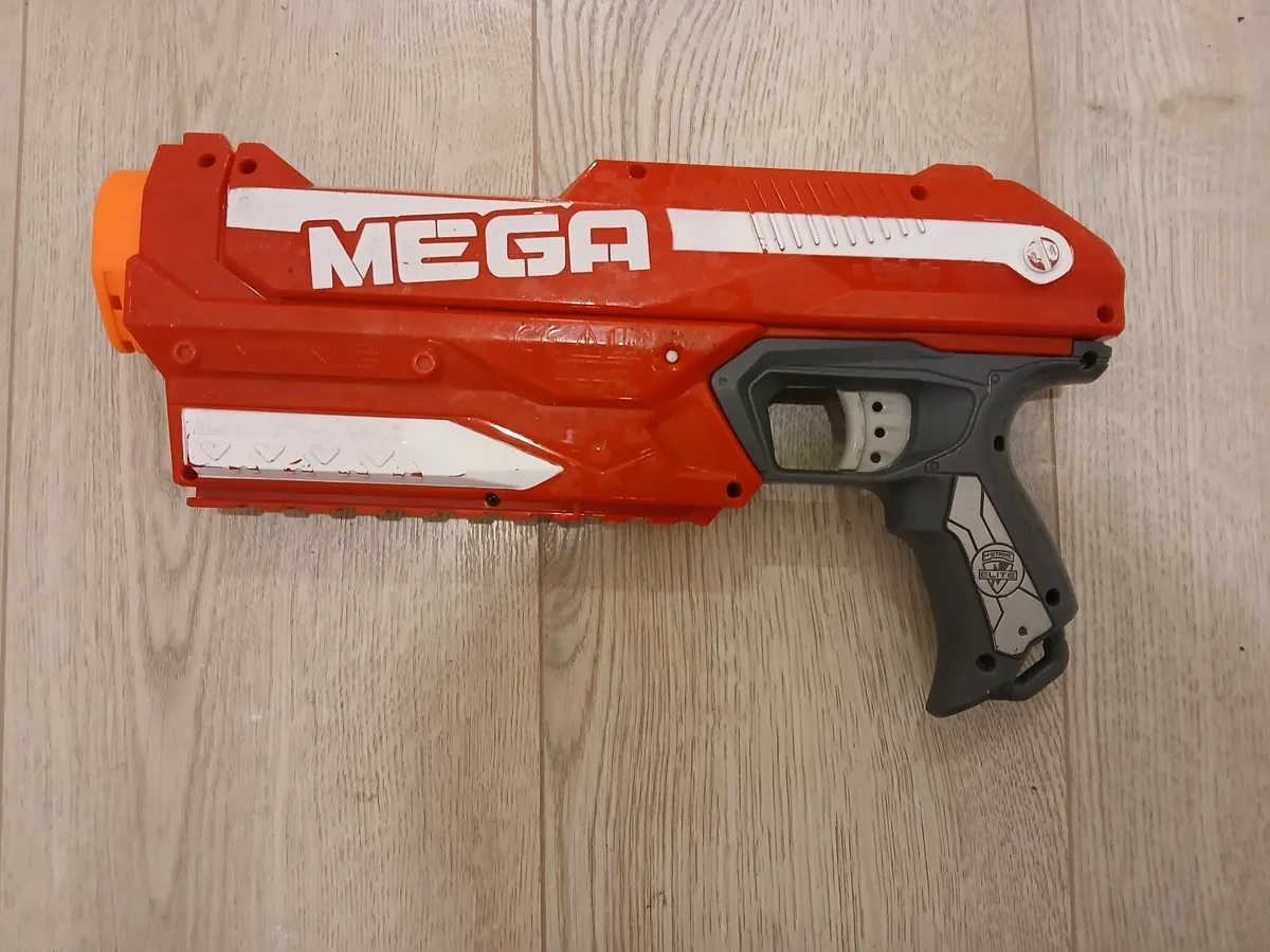 Nerf gun