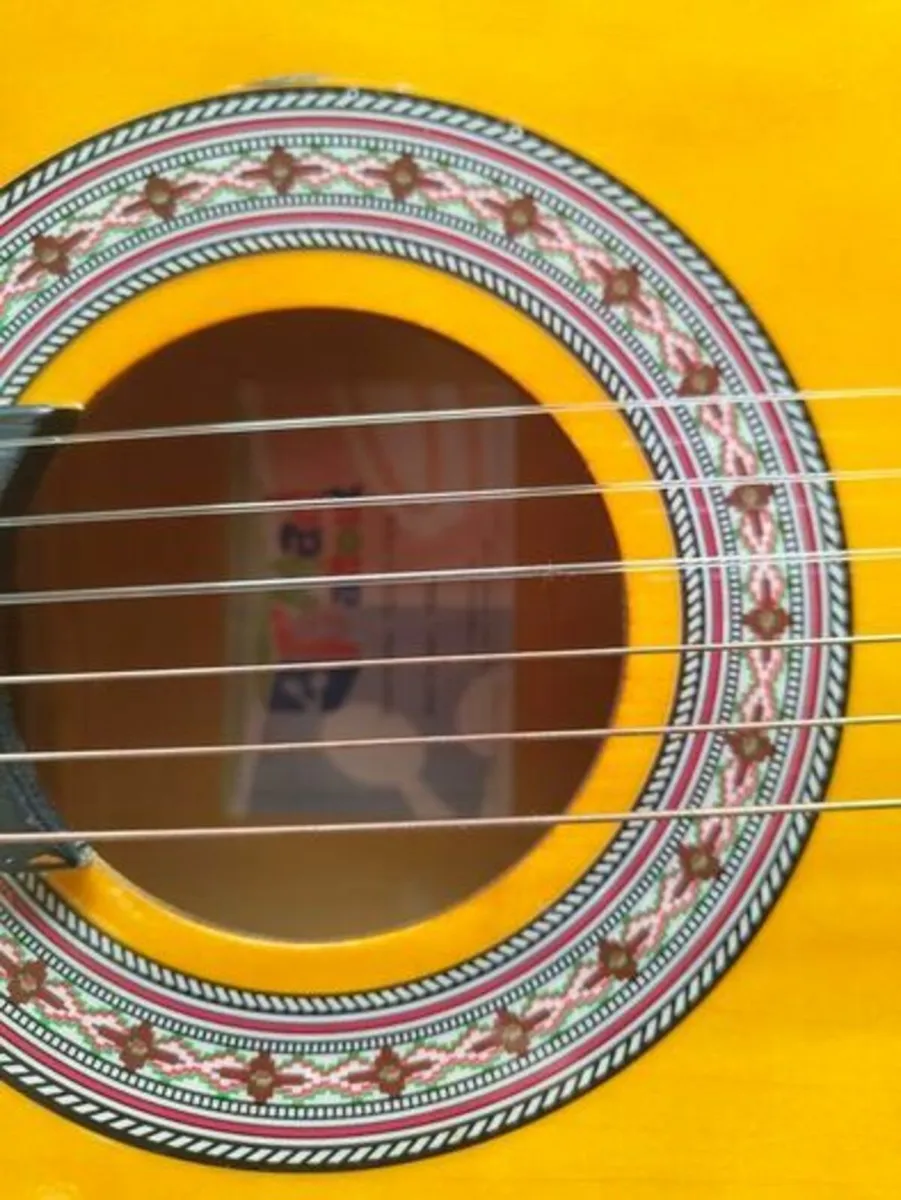 Child's guitar - Image 2