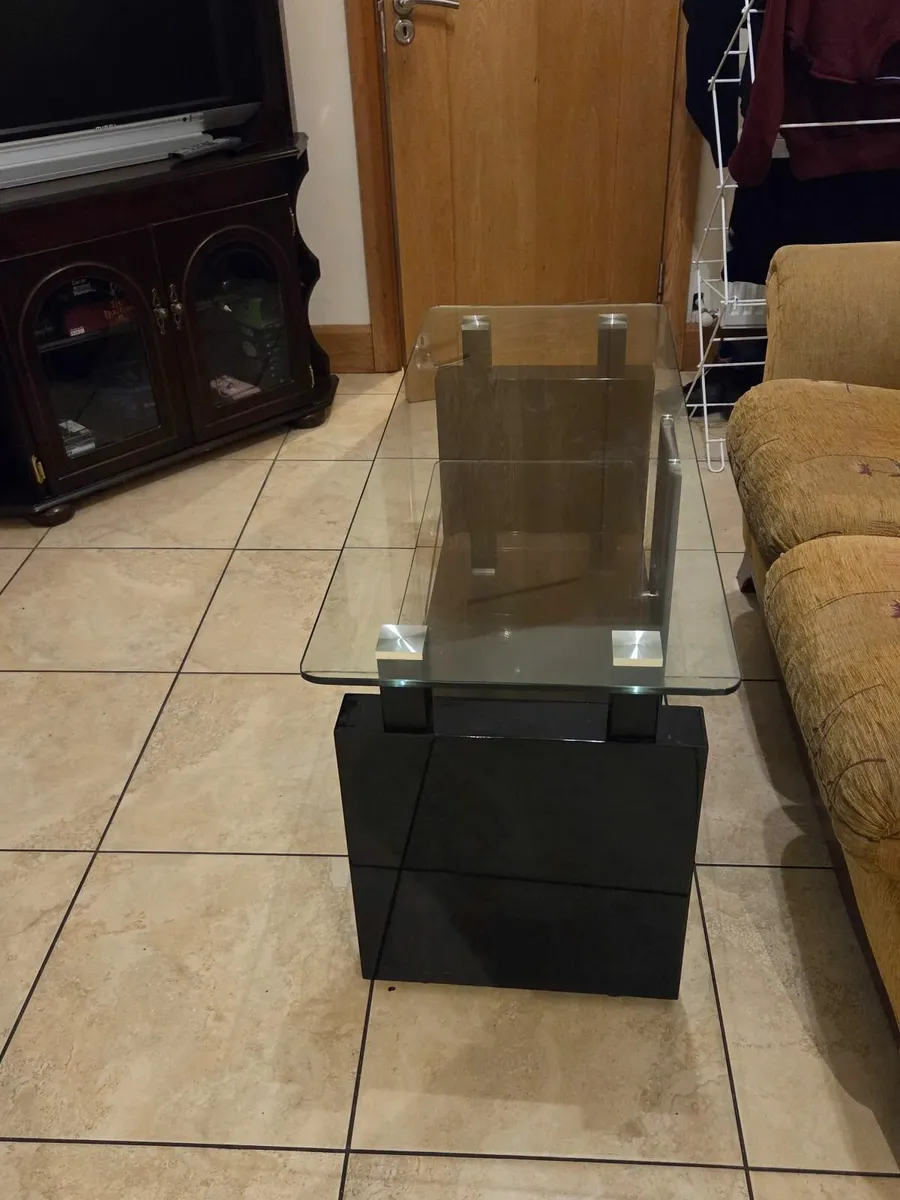 Television Stand - Image 3