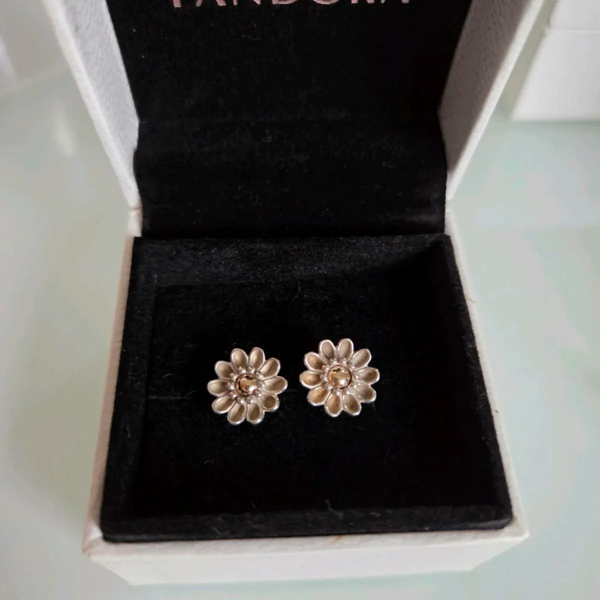 Pandora flower earrings two tone gold perfect - Image 2