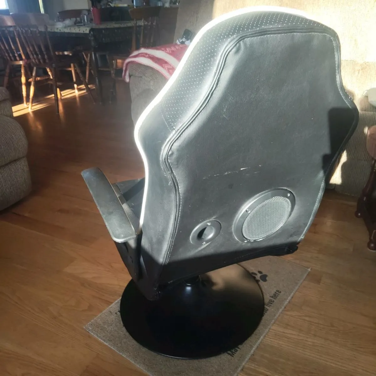 Gaming Chair- NEW - Image 4