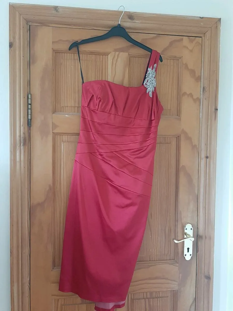 Diva Red Formal Dress - Image 1