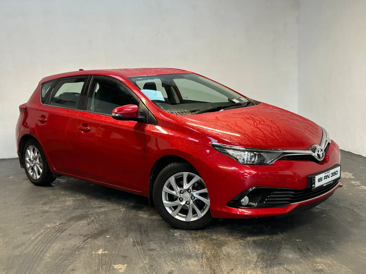 161 TOYOTA AURIS 1.2 LUNA - LOW MILES - - Image 2