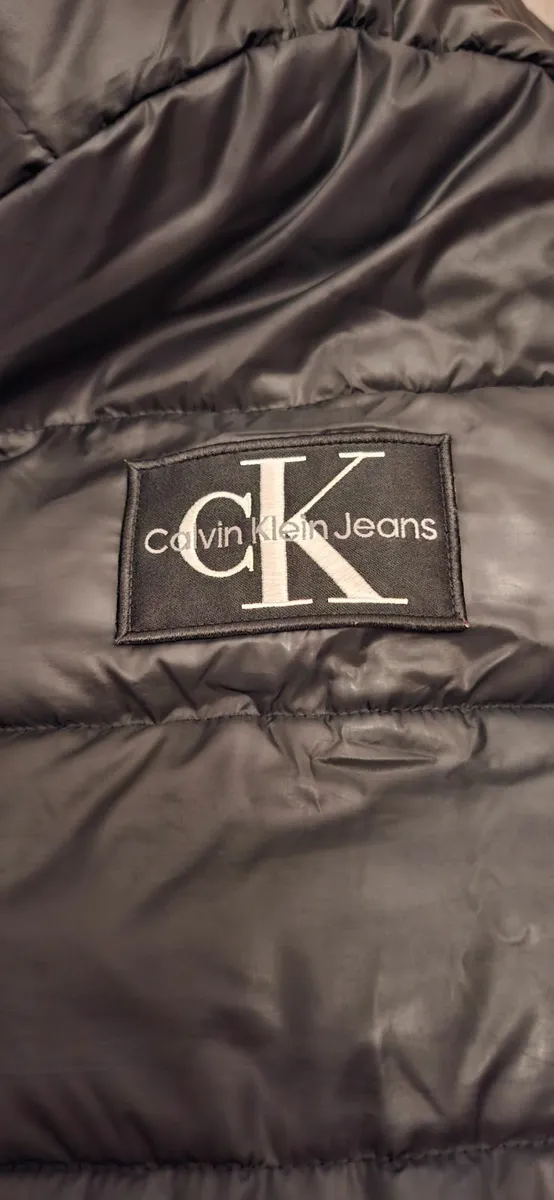 Calvin Klein Puffer Jacket - Image 2