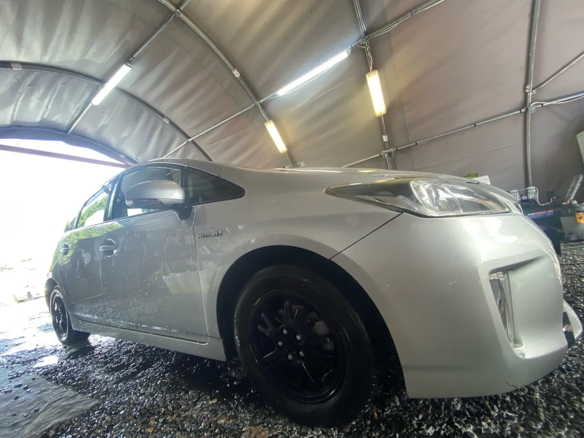 Large steel Shelter - Image 4