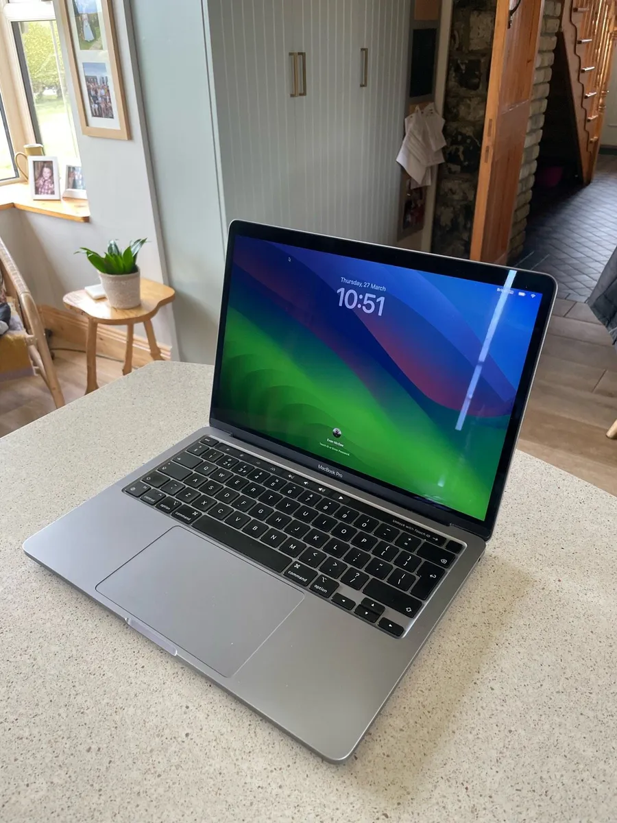 MacBook Pro M2 - Image 1