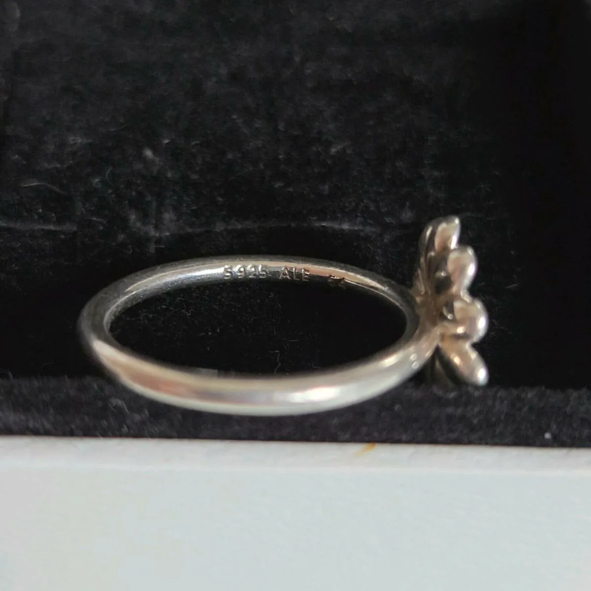 Pandora flower ring two tone gold perfect conditio - Image 3