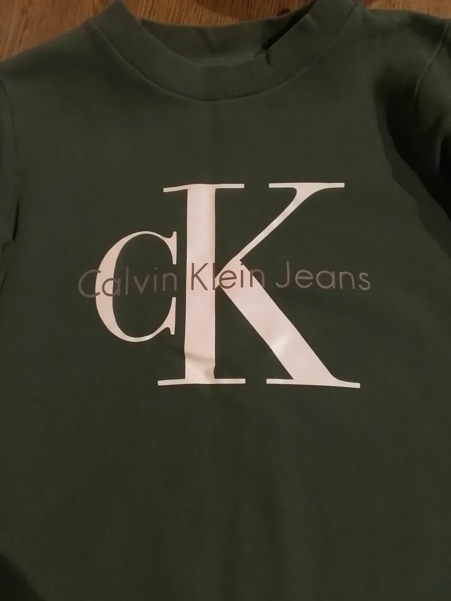Calvin Klein sweatshirt - Image 3