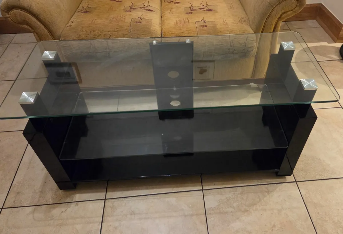 Television Stand - Image 1