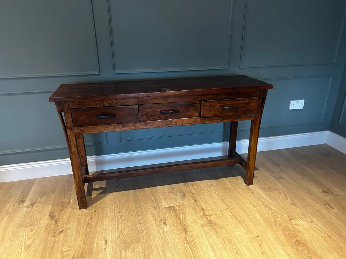 Console table - Image 1