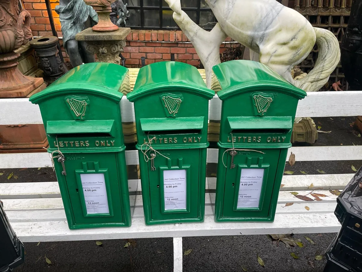 The Collins Irish post box 🎄🎄🎄 - Image 2