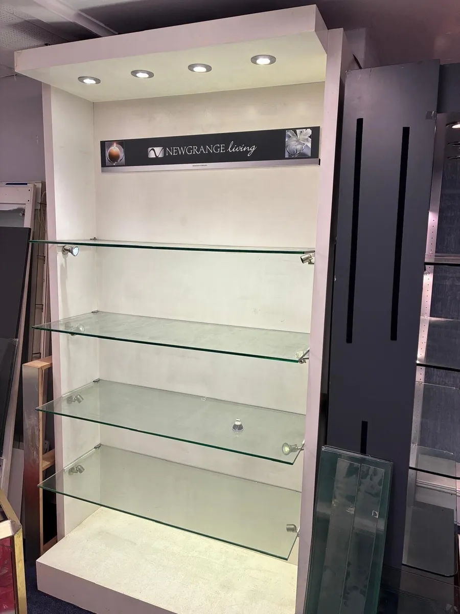 Shelving and display - Image 4