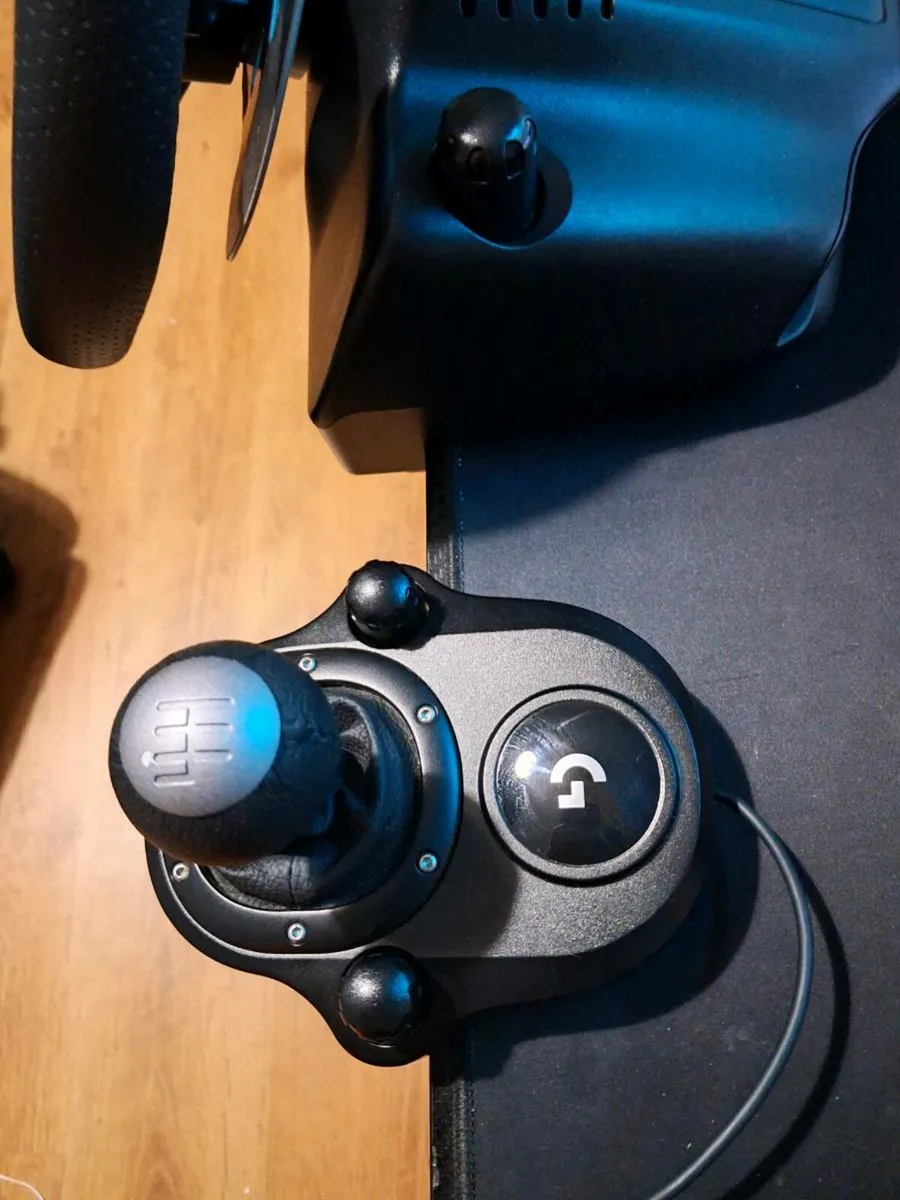 Logitech g920 bundle - Image 3