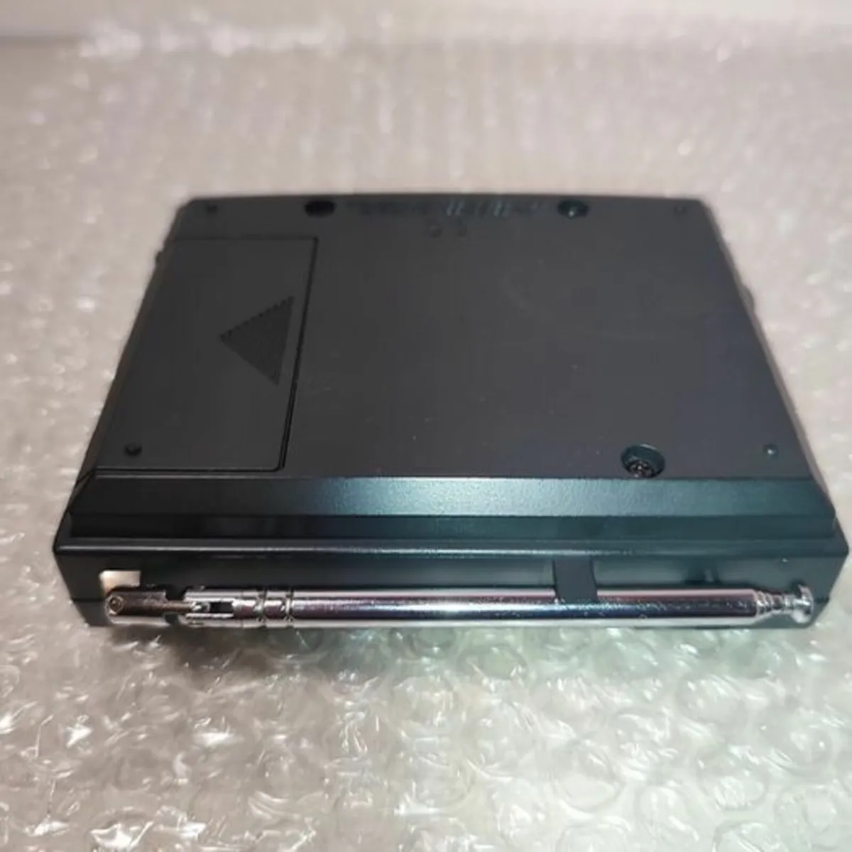 Novelty Laptop Shaped Radio Alarm Clock Good /c - Image 2