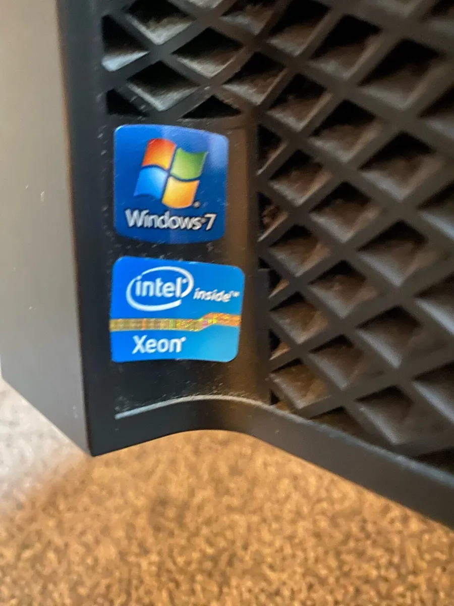 Dell Desktop PC Xeon & Quadro (No Hard Drive) - Image 3