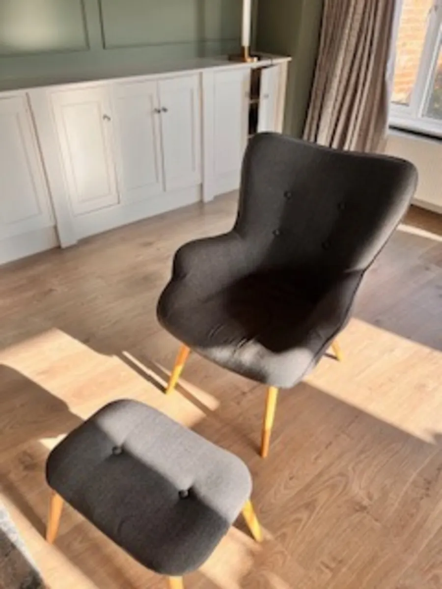 Occasional chair - Image 1