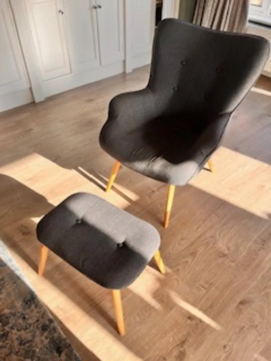 Occasional chair - Image 2