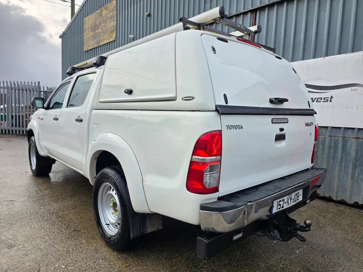 2015 Toyota HILUX ** DOE 07-26 Tax 03-26 ** - Image 4