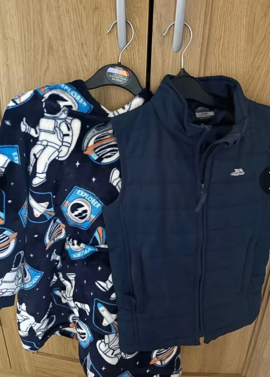 Boys clothes bundle  age 7/8 - Image 3