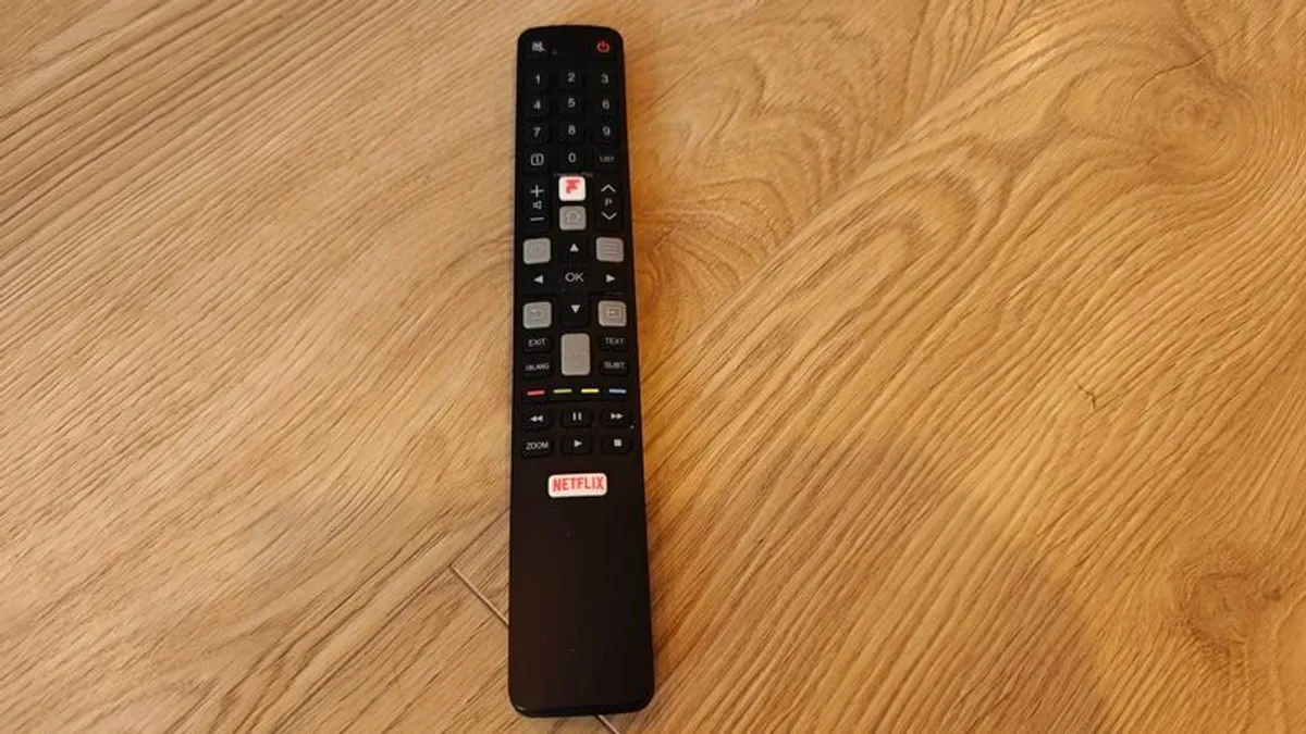 Smart 43 inch 4K TV TCL 2022 - Image 2