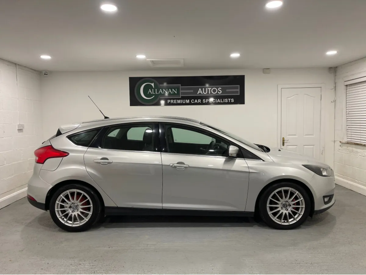 Ford Focus 1.5 TDCI ZETEC 120PS 5DR***FINANCE AVAI - Image 4