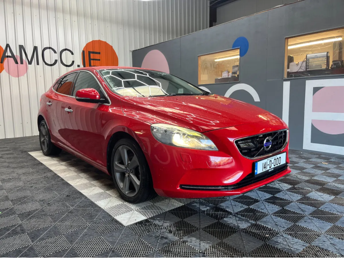 Volvo V40 €10950! 2014 VOLVO V40 AUTOMATIC / MEMOR - Image 1