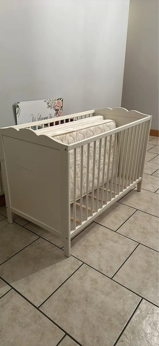 Cot free to take