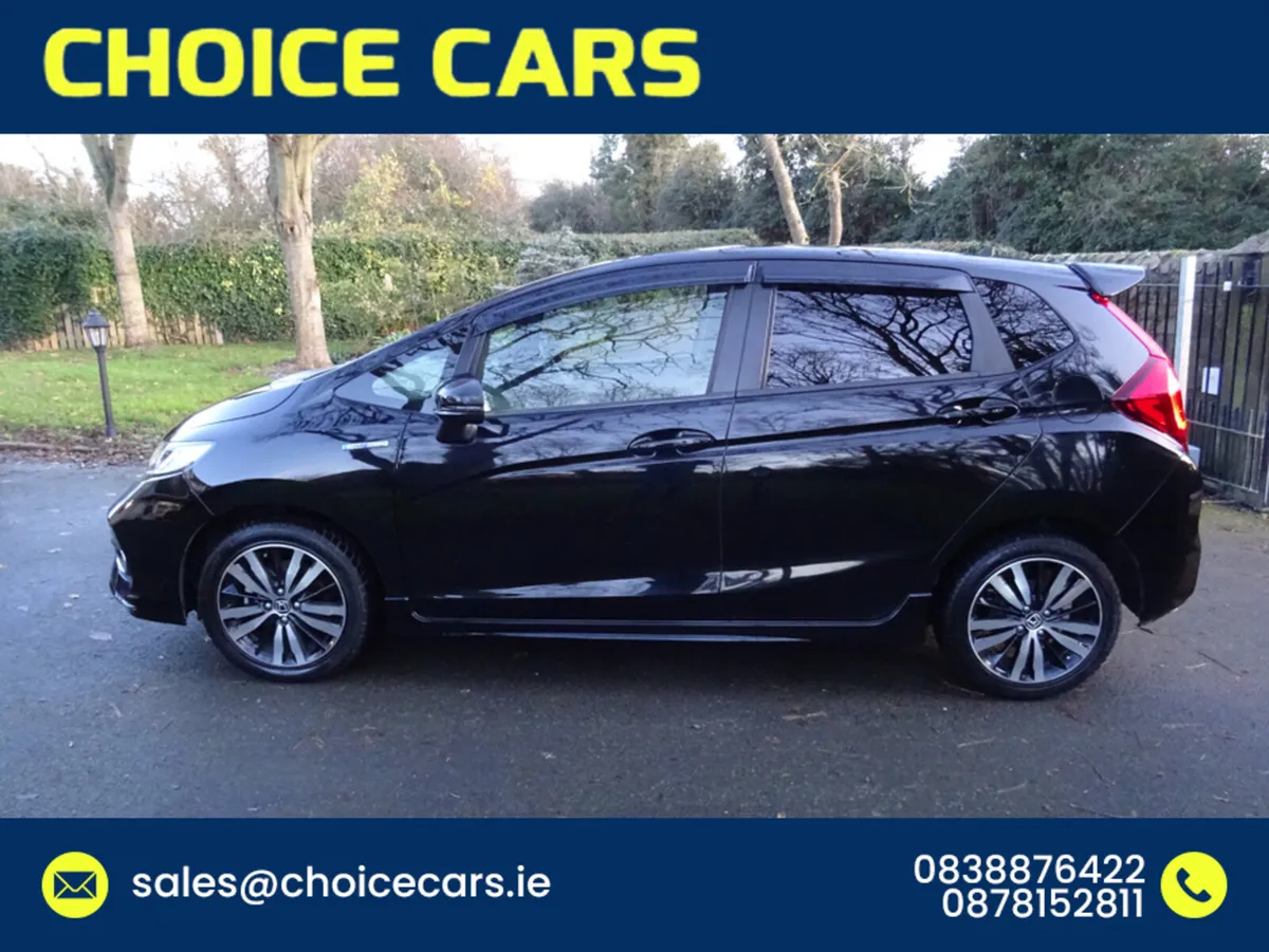 Honda Fit 1.5 AUTO HYBRID TOP SPEC - Image 3