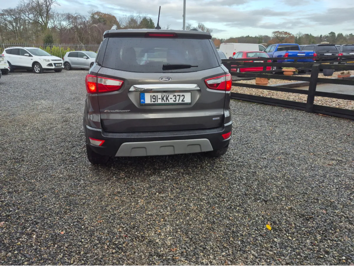 Ford EcoSport TITANIUM 1.5 TD 100PS M6 4DR - Image 3