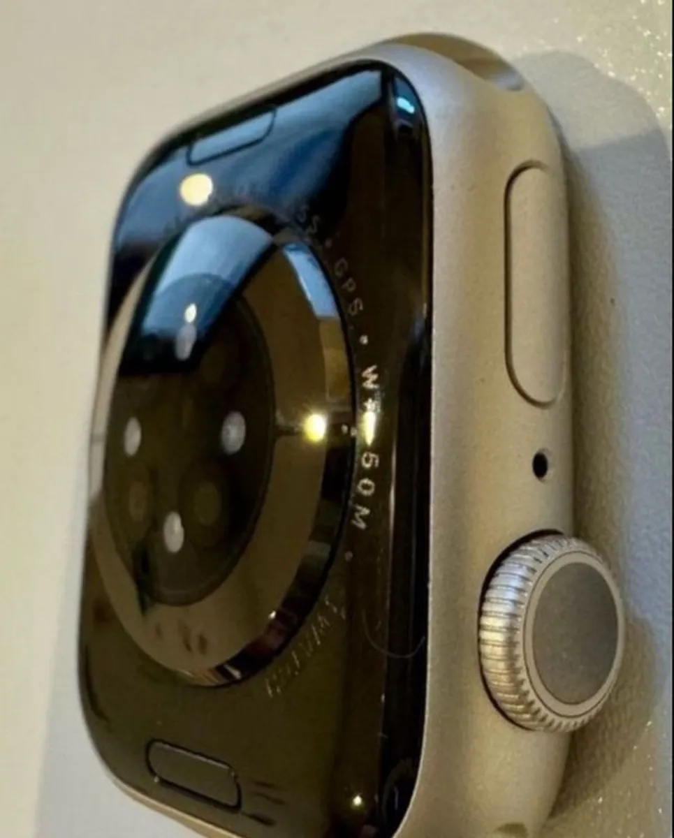 Apple Watch Series 9 GPS, 41mm, Srarlight - Image 2