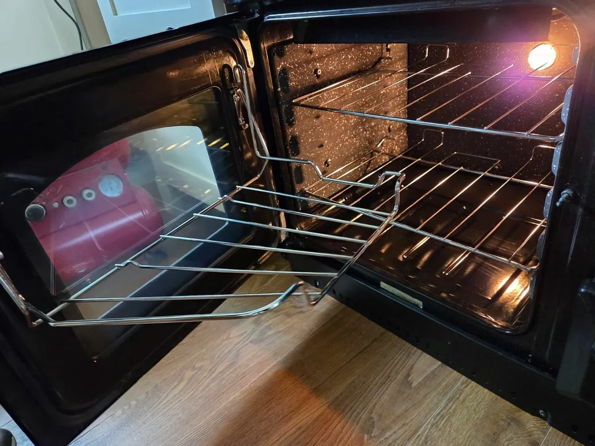 Gas range master oven - Image 4