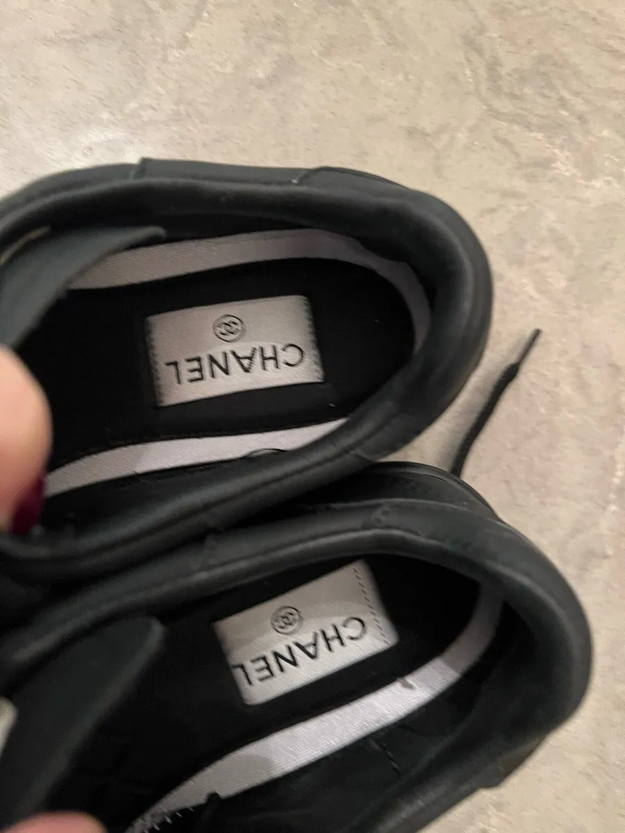 Chanel Black runners - Image 4