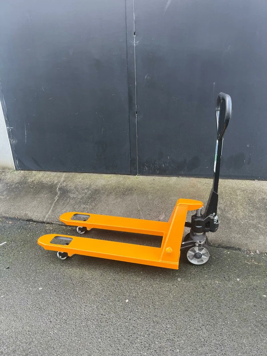 Pallet Truck - Image 1