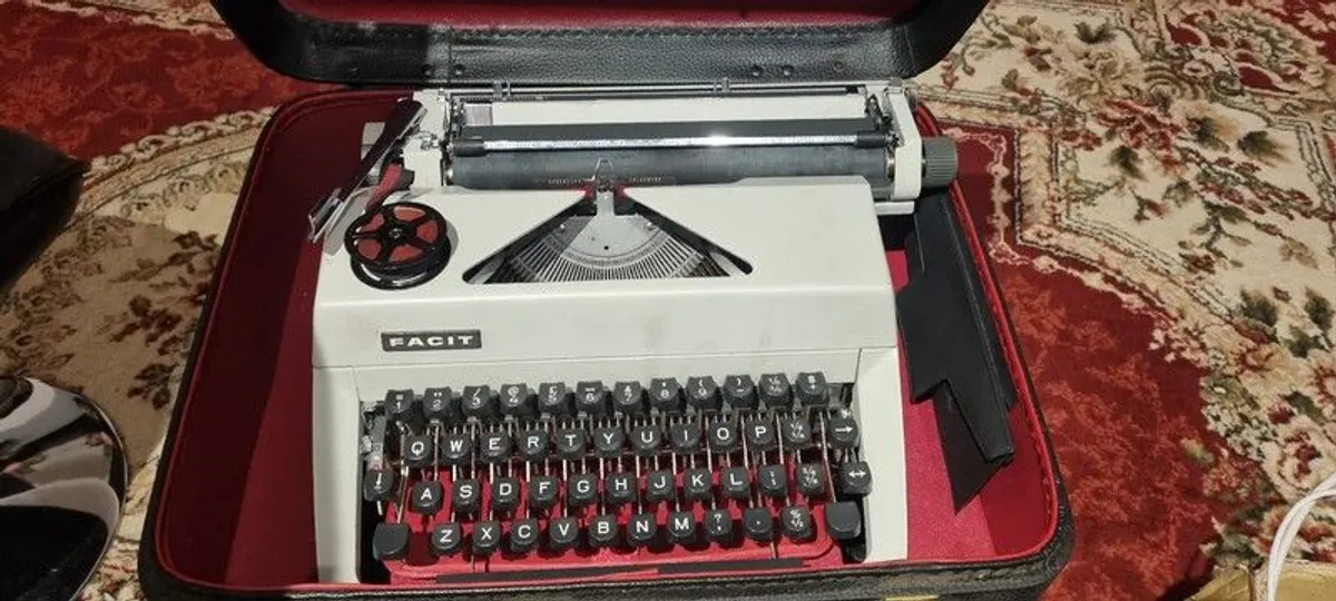 Typewriter FACIT - Image 1