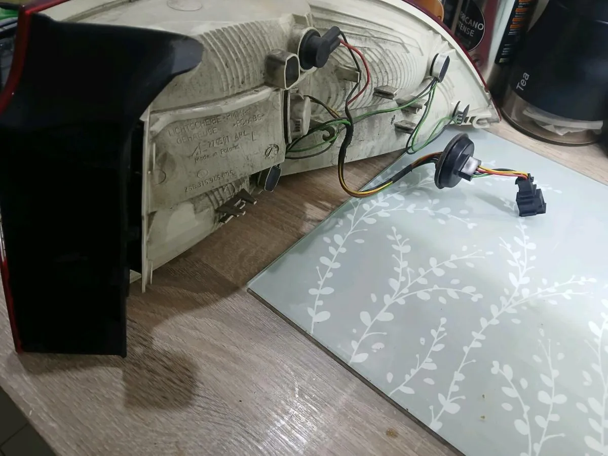 Skoda superb Mk2 tail lights - Image 3