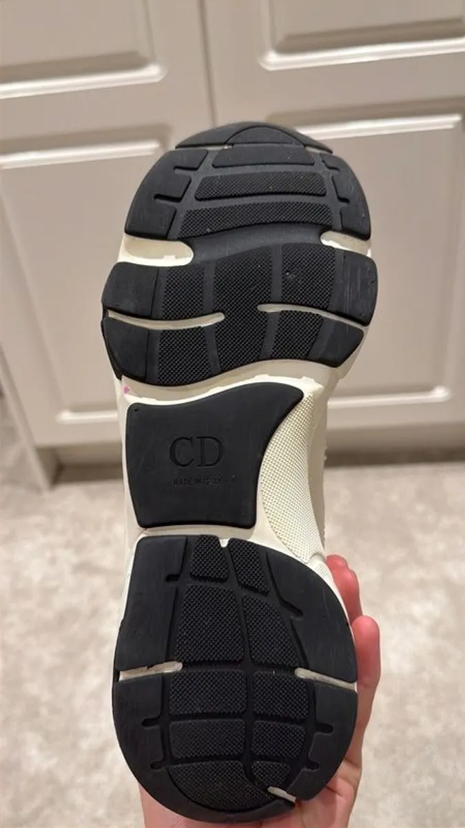 Dior B22 Orange White Sneaker - Image 4