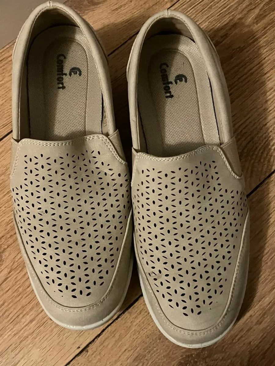 Ladies Shoes - Image 2