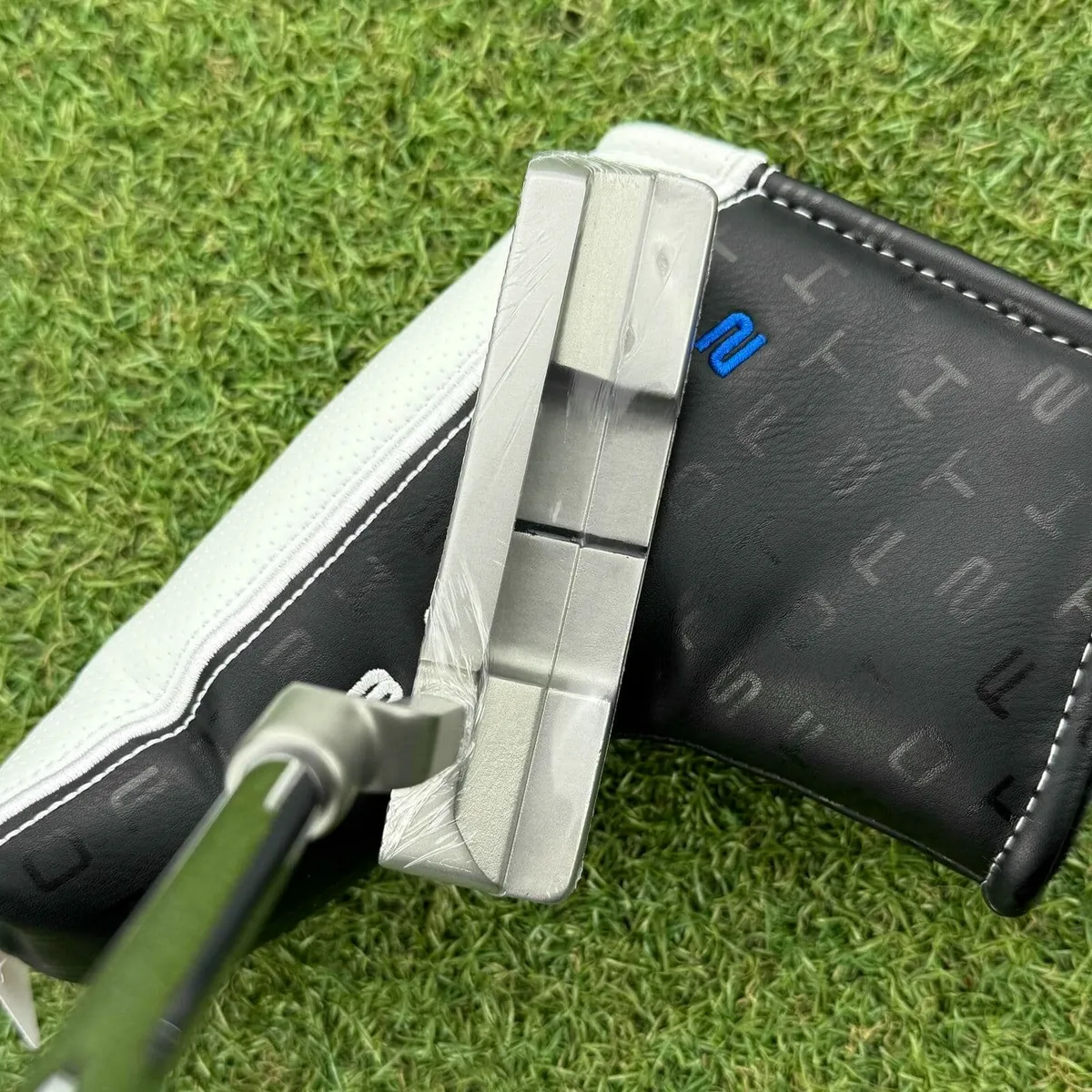 New Cleveland HB Soft 2 #1 Putter / 34″ - Image 4