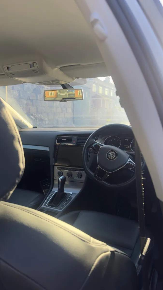 2015 VOLKSWAGEN GOLF 1.4L AUTOMATIC - Image 3
