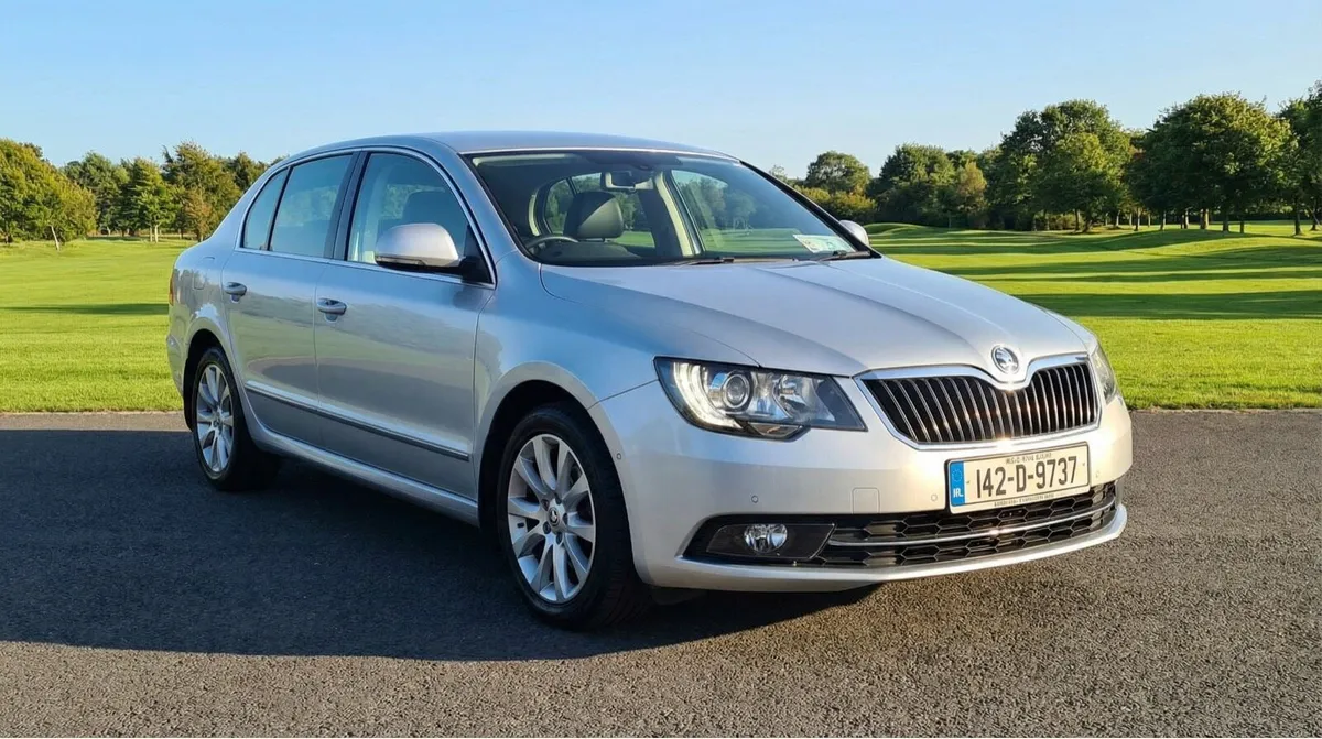 Skoda Superb Ambition 2.0 TDI DSG Auto - Image 1
