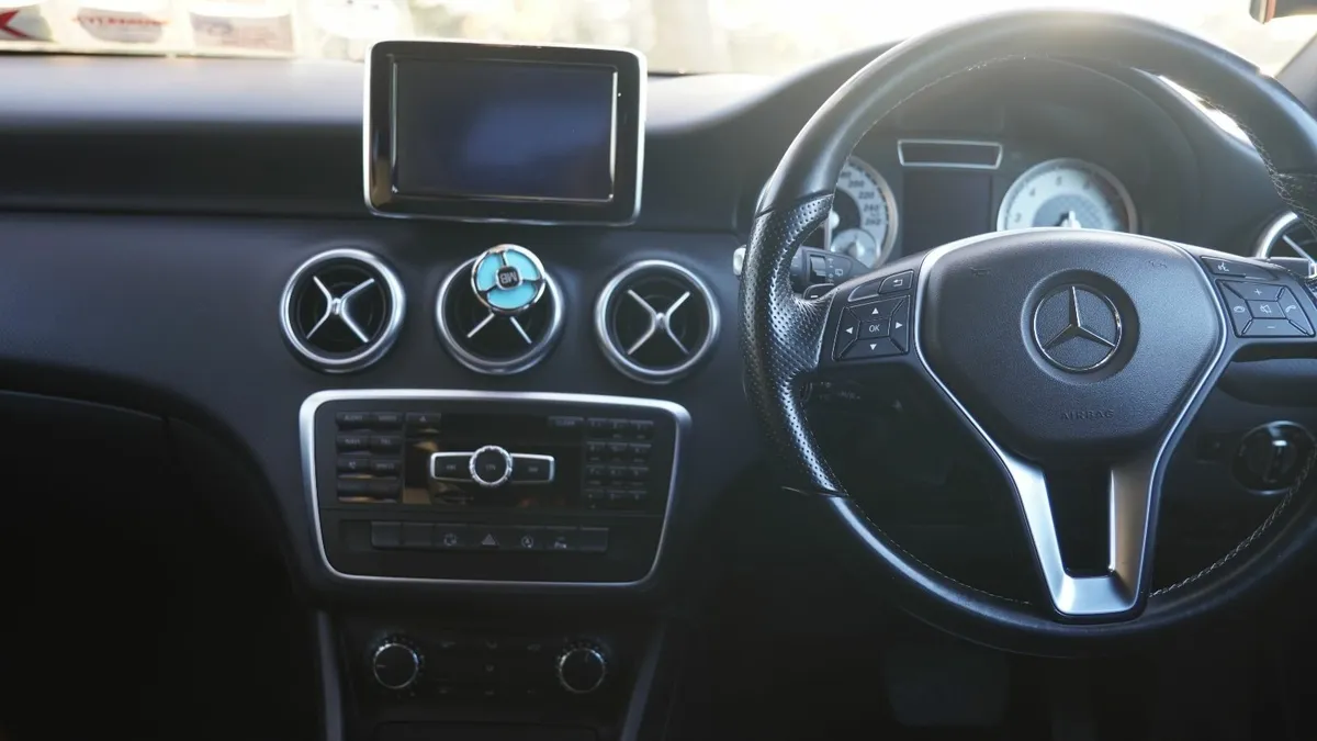 Mercedes-Benz A-Class 2015 - Image 3