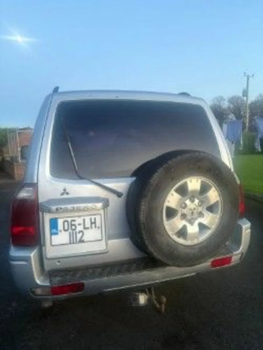 Mitsubishi Pajero - Image 3