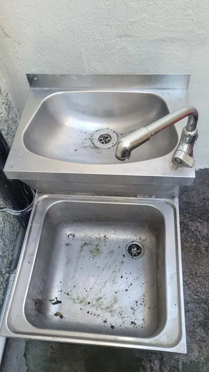 Comercial Sink - Image 1