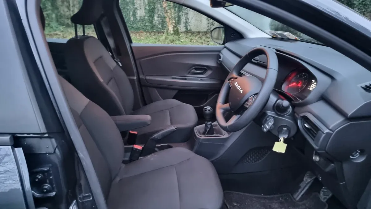 Dacia Sandero 2023 - Image 2