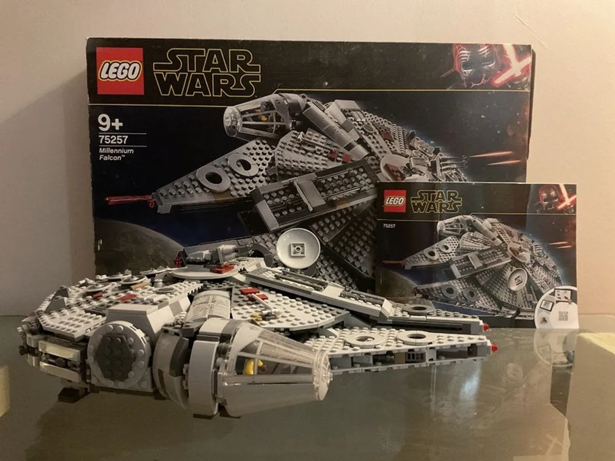 Lego Star-wars Millennium Falcon - Image 1